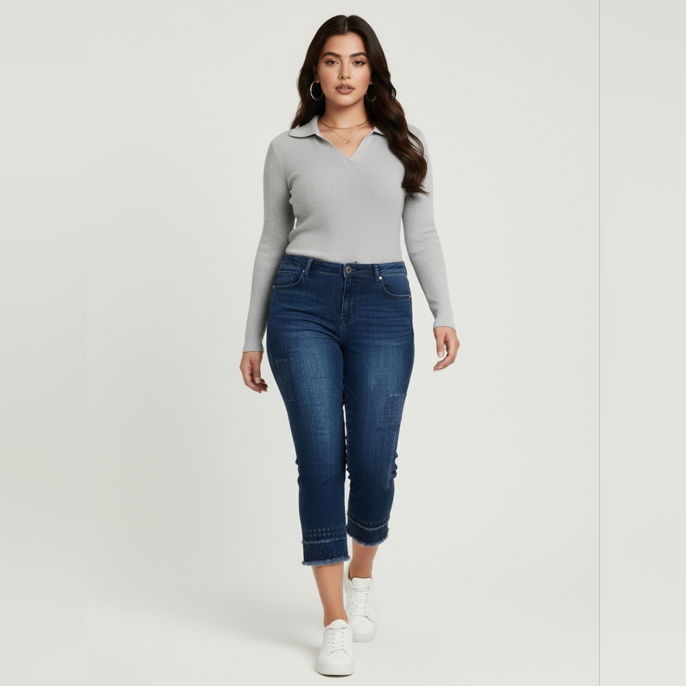 Chico's So Slimming Girlfriend Slim Leg Stretch Emboirdered Jeans 4R 20 NWT